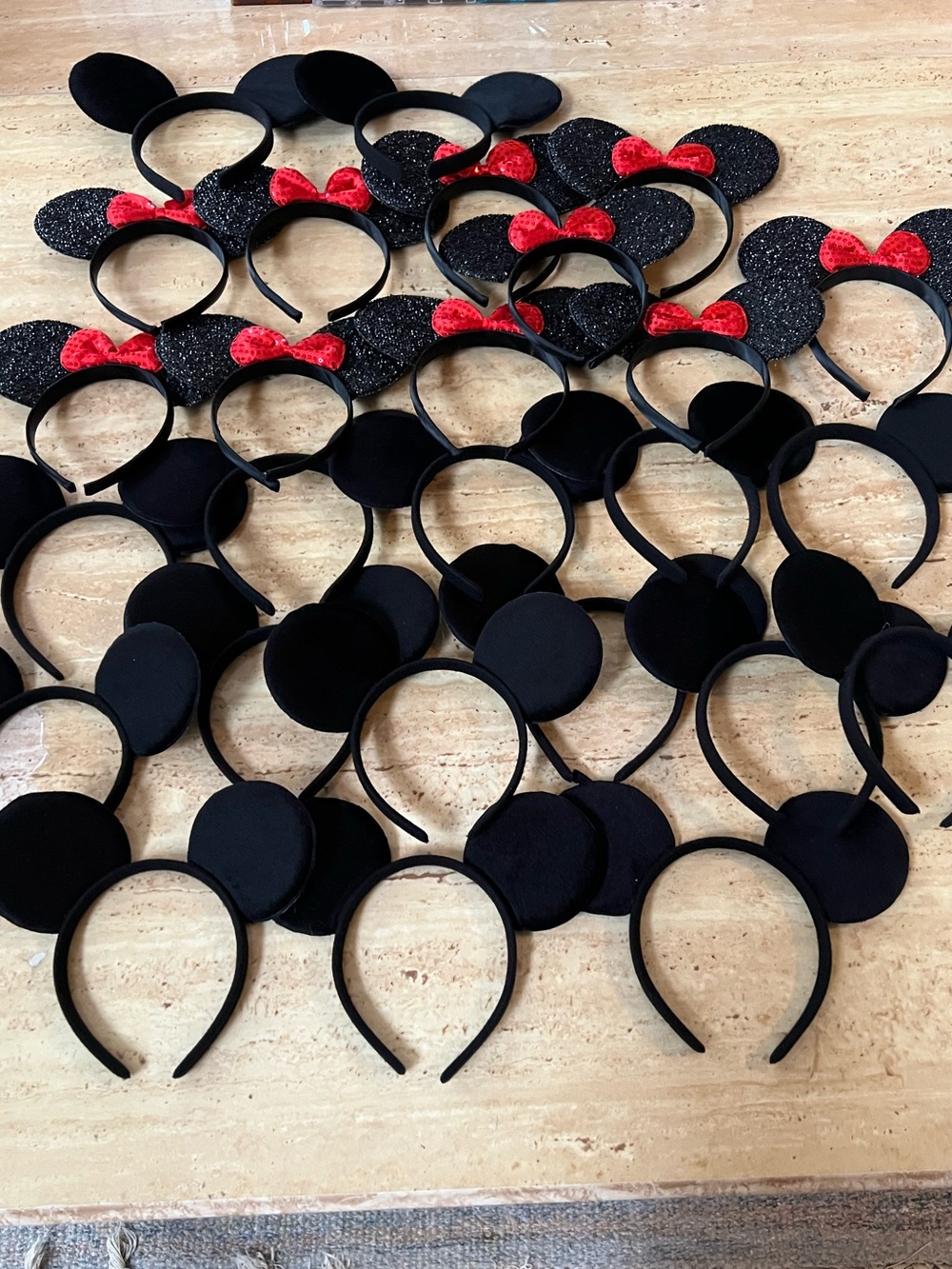 Mickey and Minnie Mouse Ears Party Favor Set